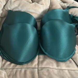 listing-status-banner